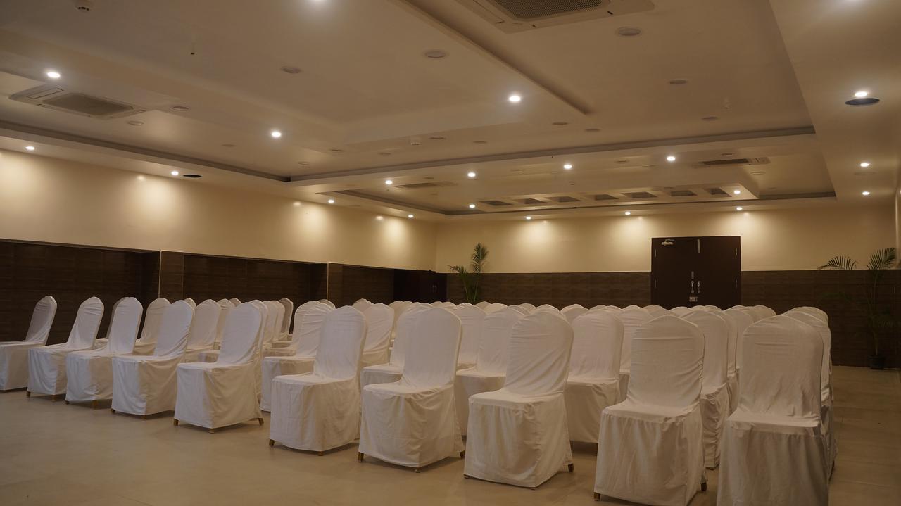 Kani Residency Hotel Тутікорин Екстер'єр фото
