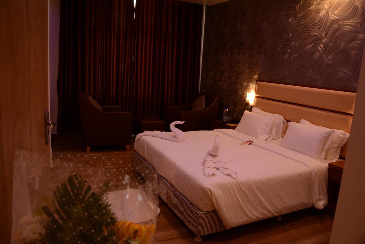 Kani Residency Hotel Тутікорин Екстер'єр фото